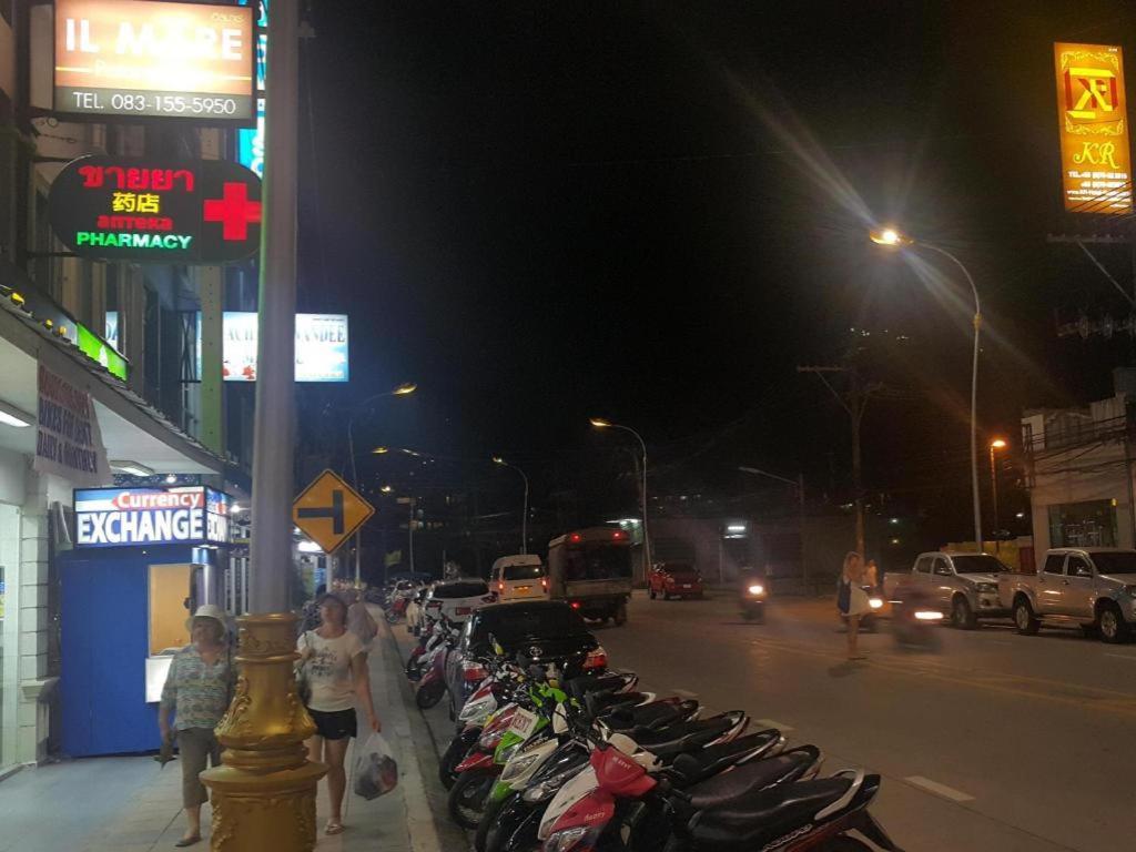 ホテル Ilmare Patong Place エクステリア 写真